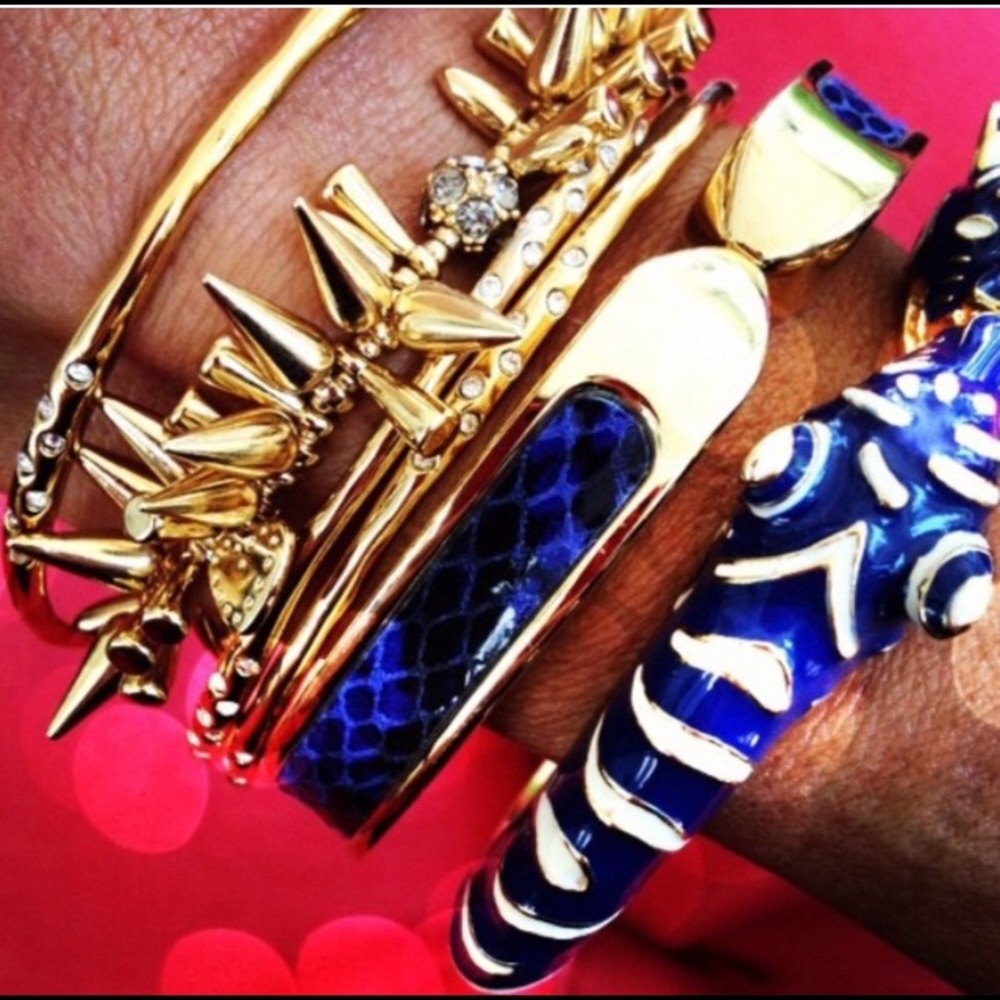 :: S&Dโ๏ธ๐Emerson Blue+Gold Bangle Bracelet - Picture 5 of 6